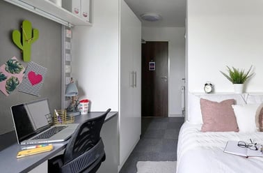 Ebrington Street, City Centre, Plymouth - Image 2